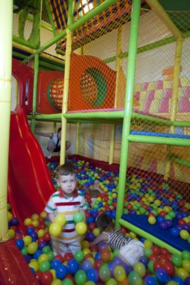 Oxygen Club Sun Plaza sector 4